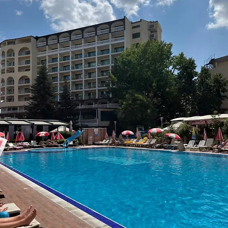 Apartmán Admiral Plaza Colorful Sluneční pobřeží