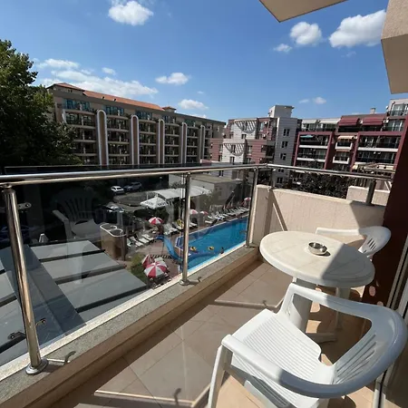 Apartmán Admiral Plaza Colorful Sluneční pobřeží